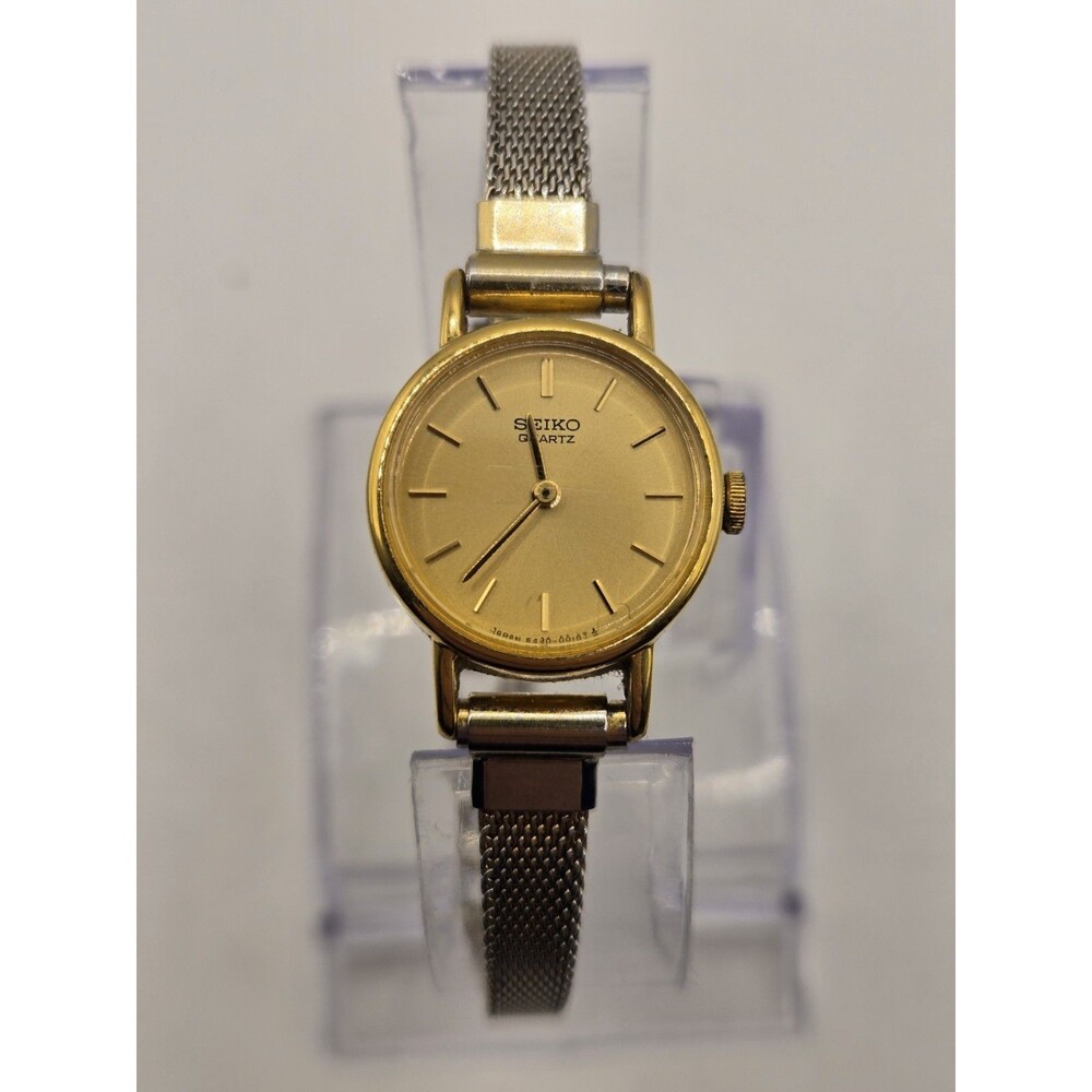 Vintage Seiko Ladies' Gold Tone Stainless Steel 20mm Bracelet Watch. New Batt